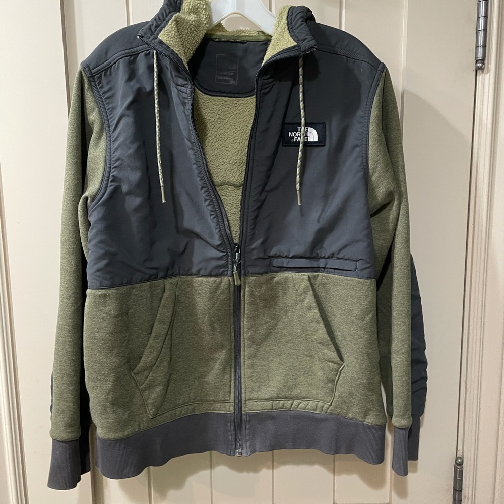 North Face Jacket Men’s Medium
